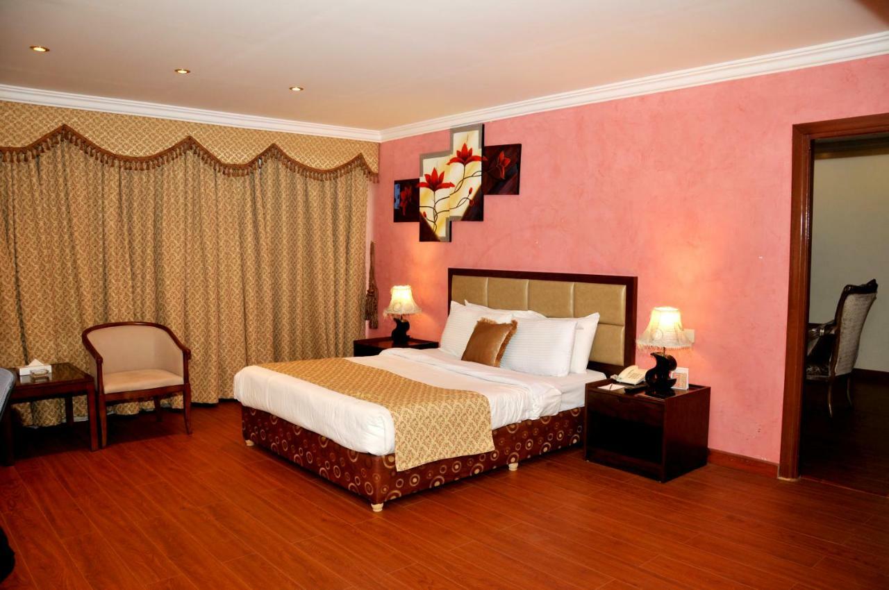 อะพอลโล ดิมอรา บิสซิเนส โฮเต็ล Hotel ริยาดห์ ภายนอก รูปภาพ